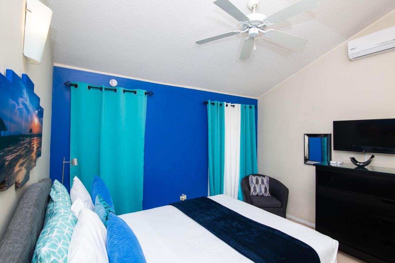 The Oasis I, Portmore Country Club Экстерьер фото